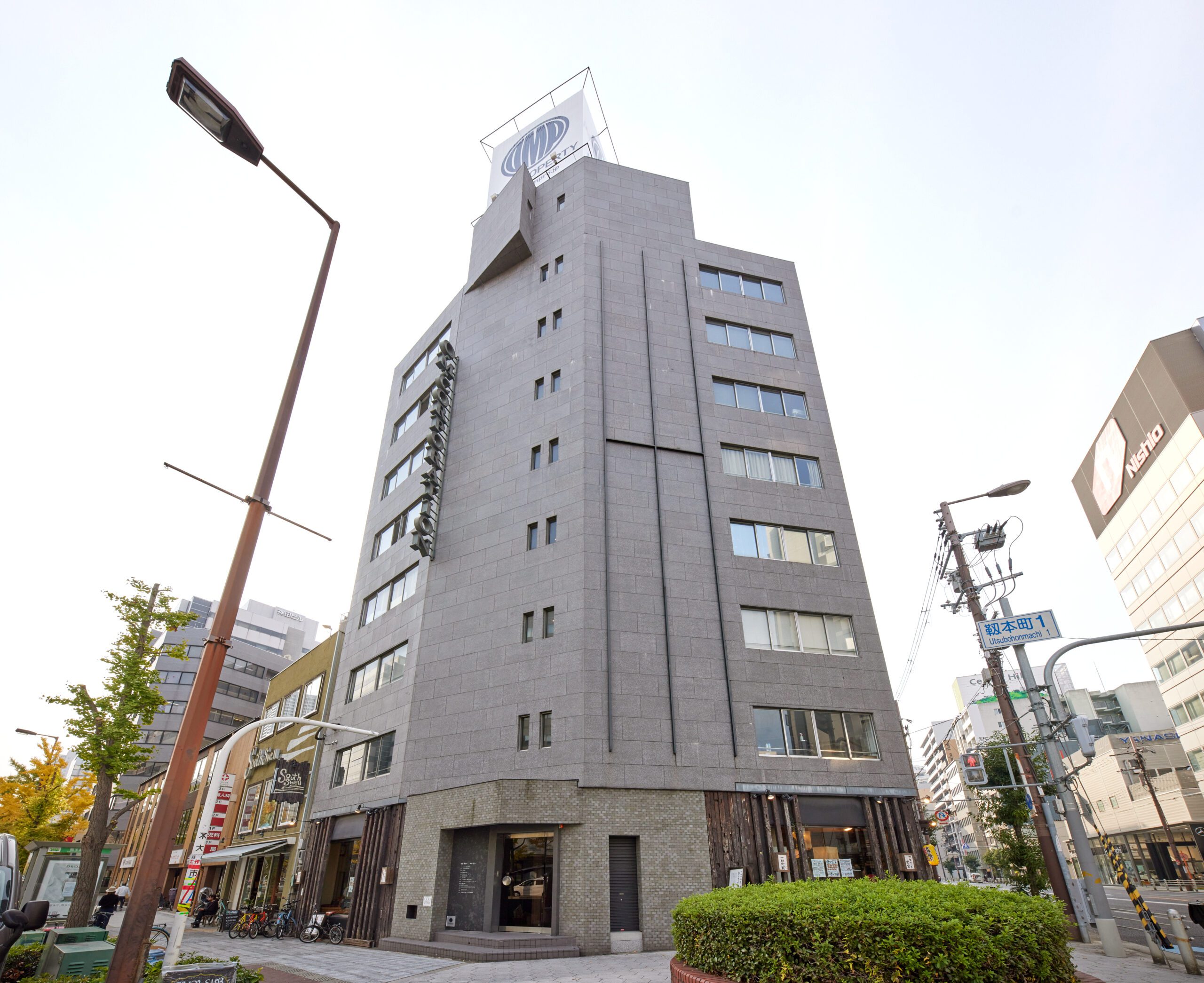 メンズ専用眉毛サロン眉ダンディズム大阪本町店の外観写真